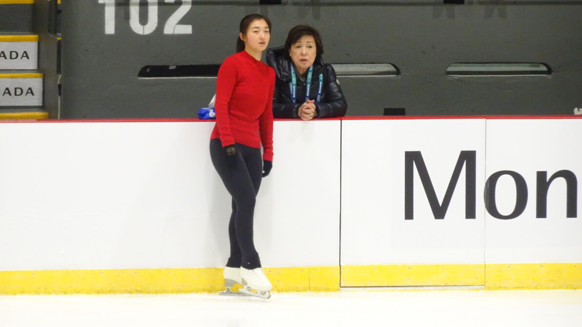 2024ワールド公式練習初日サブリンクでの中のコーチ＆坂本花織選手