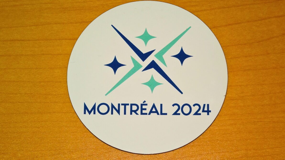 2024モントリオールワールドの丸ワッペン写真